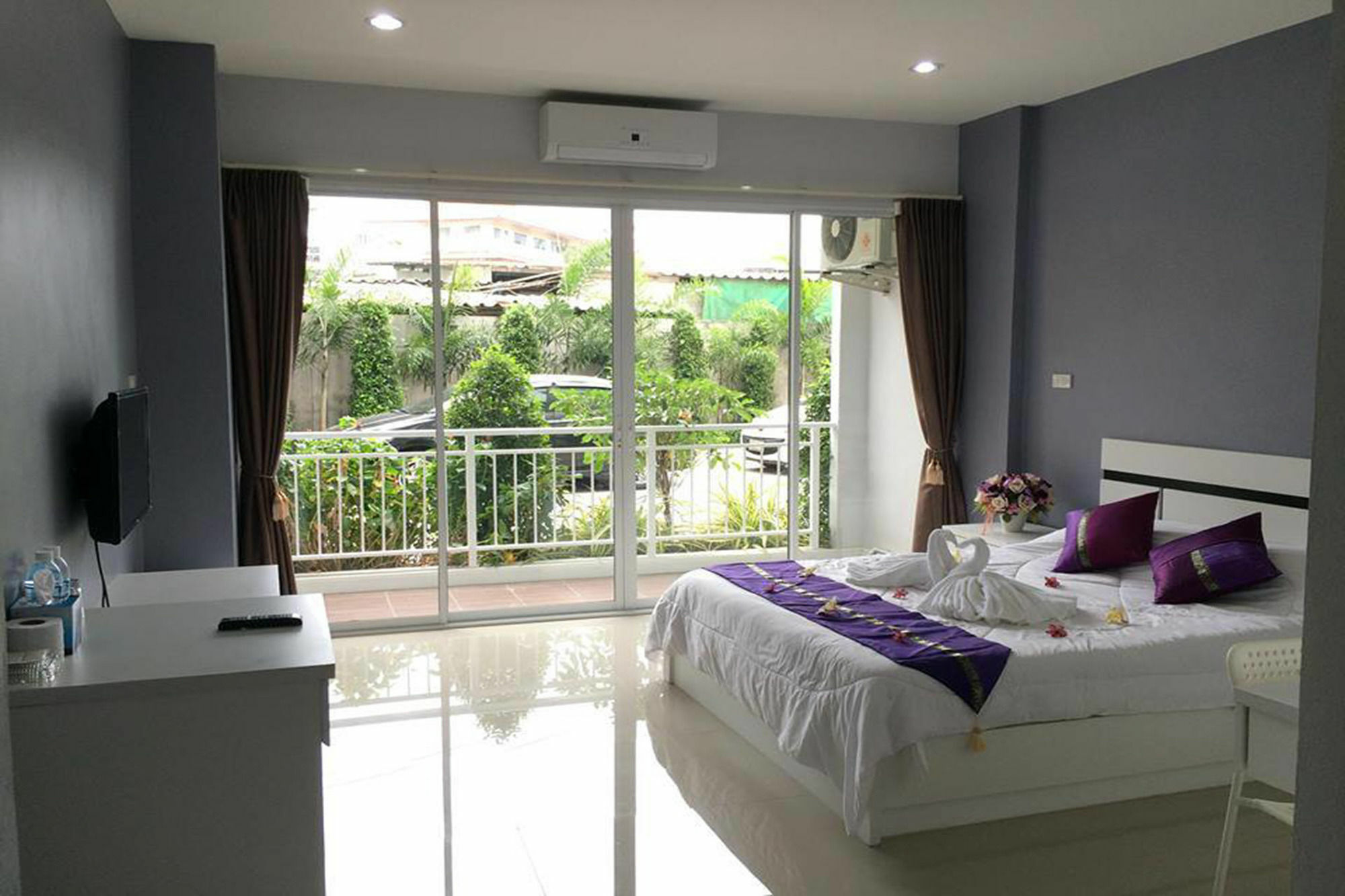 Hotel Oyo 75389 Pandora House Pattaya Esterno foto