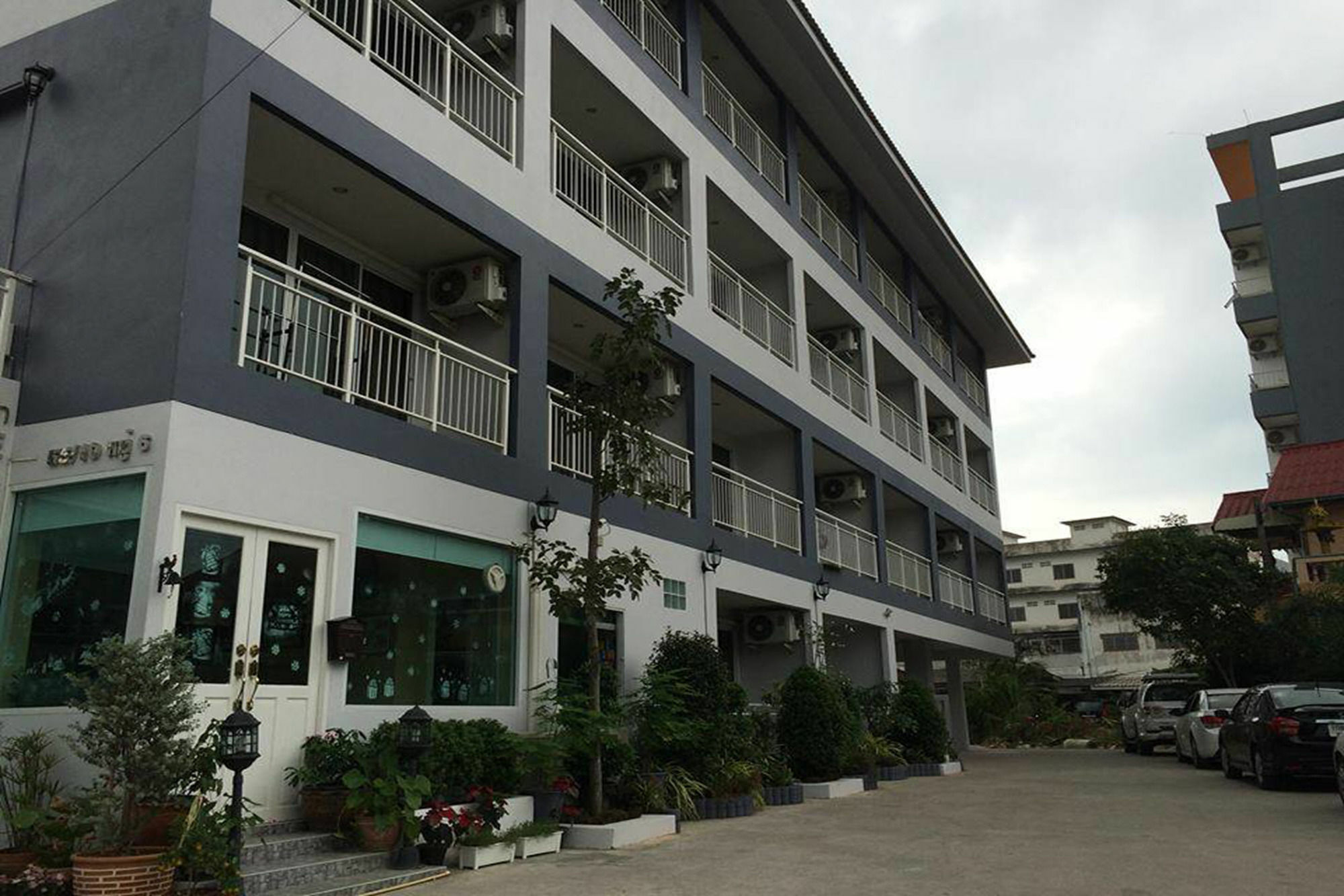 Hotel Oyo 75389 Pandora House Pattaya Esterno foto