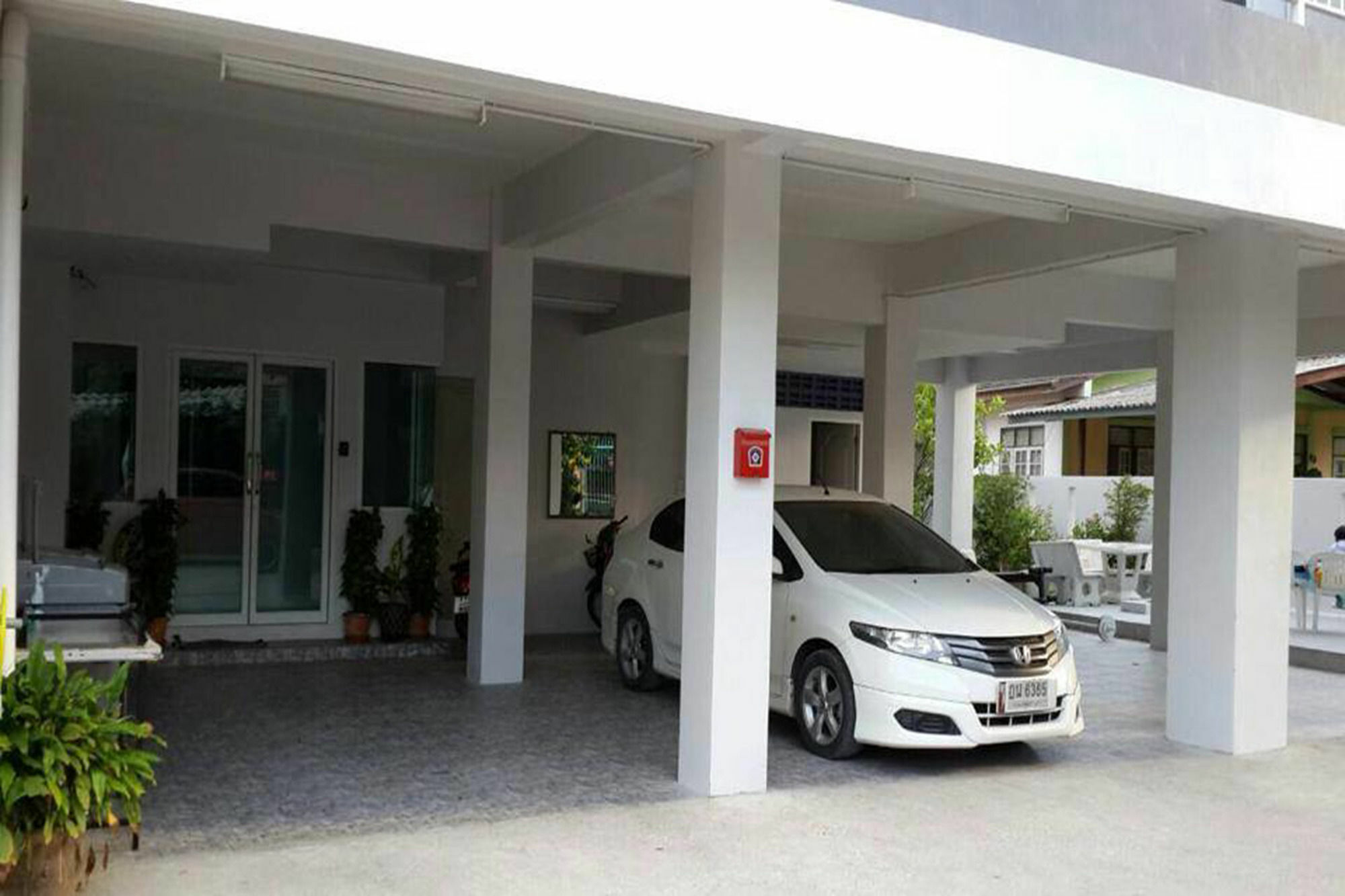 Hotel Oyo 75389 Pandora House Pattaya Esterno foto